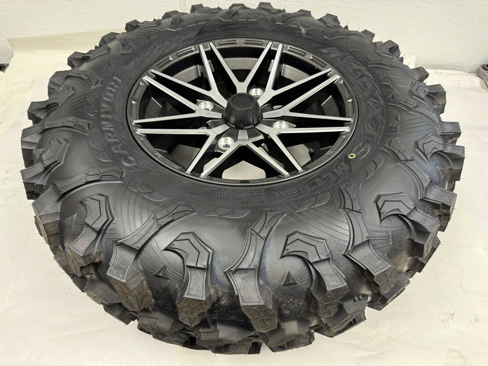 1-2023-24 KAWASAKI KRX 1000 4 SEATER WHEEL TIRE 31x10x15 MAXXIS CARNIVORE