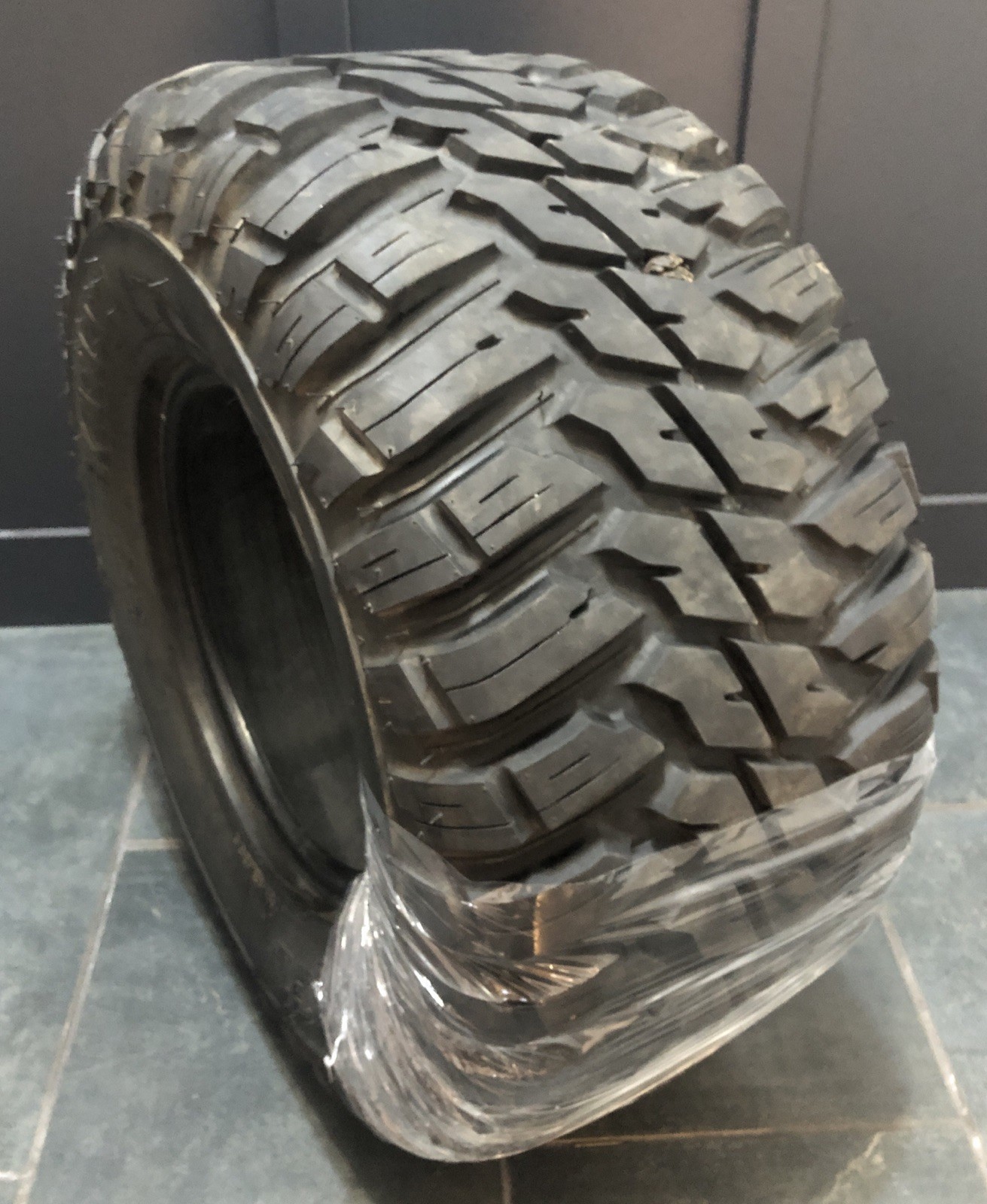 Used Tire GBC Kanati Mongrel 27×11.00R12 27x11R12 75J 10 Ply AT (Plugged*) VGUC