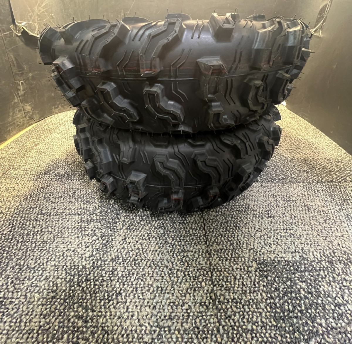 (QTY 2) Kenda Bearclaw EX 22×8-10 ATV/UTV Tubeless Tire 6-Ply K573 205/70-10